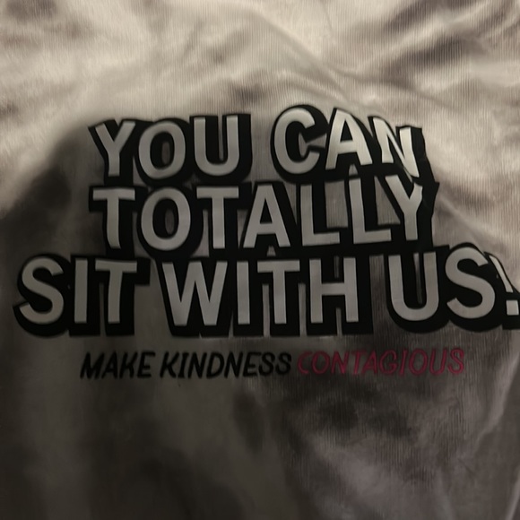 Gray and white tie-dye with words - Picture 2 of 2